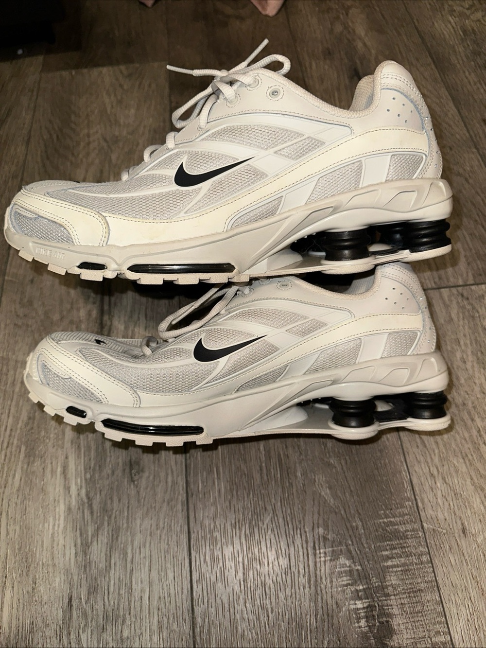 Nike White/Black Men’s Running Sneakers with Shox Support